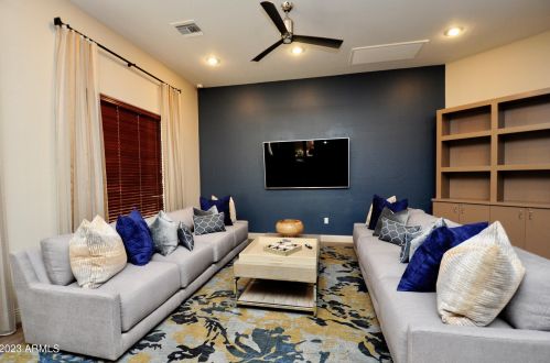 2989 44th St, Phoenix AZ  00000-7203 exterior
