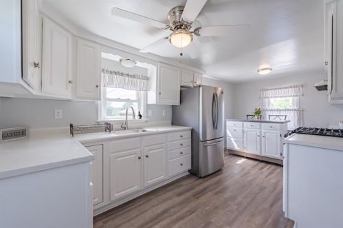 1008 Frank Ave, Jeannette PA  15644-1534 exterior