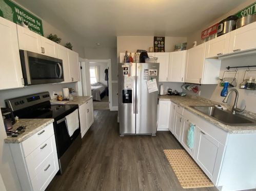 328 14th Ave, Green Bay WI  54303-1732 exterior