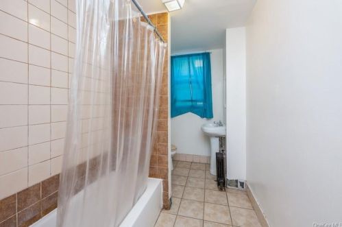 642 Faile St, Bronx NY  10474-6927 exterior