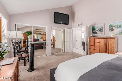 5444 Riviera Dr, Glendale AZ  85304-2422 exterior