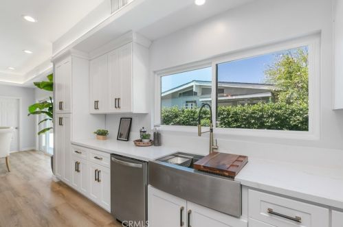 2481 Terraine Ave, Long Beach CA  90815-1963 exterior