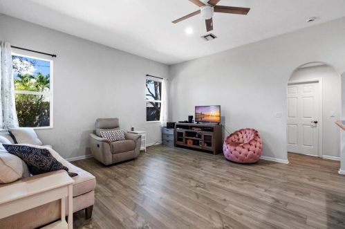 631 Sandbar Ter, Fort Pierce FL  34953-1958 exterior