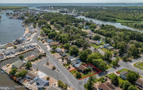 401 Sea Bright Rd, Lacey NJ  08731-4950 exterior