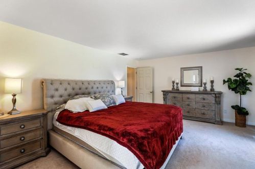 1812 Golf Rd, Turlock CA  95380-9746 exterior