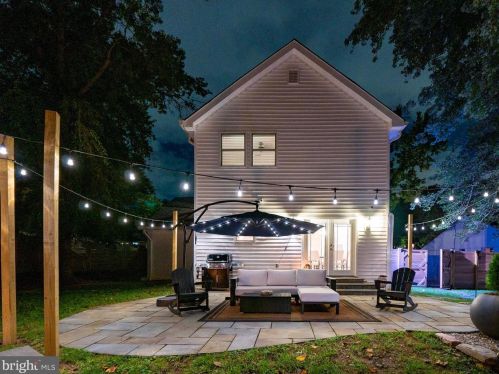 7003 Hickory Hill Rd, Falls Church VA  22042-3903 exterior