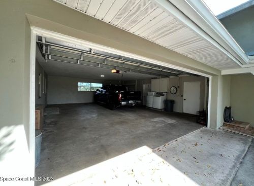 6900 84th Ave, Vero Beach FL  32967-4000 exterior