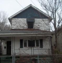 8008 Spafford Rd, Cleveland, OH 44105-3859