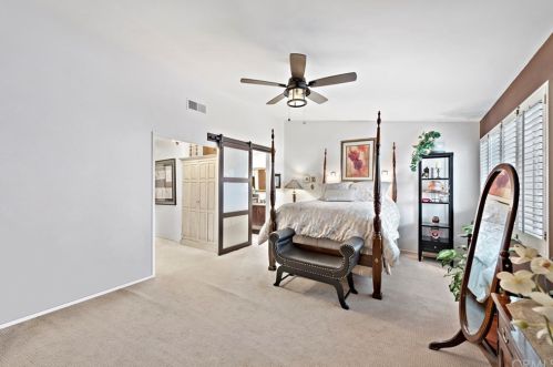 2 Emperor, Irvine CA 92604-1918 exterior