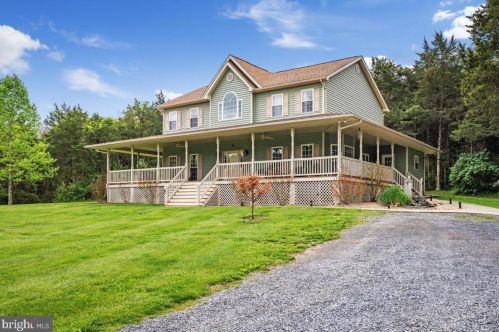 3098 Hamburg Rd, Edinburg VA  22824-3093 exterior