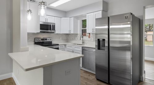 280 Triplet Lake Dr, Casselberry FL  32707-3316 exterior