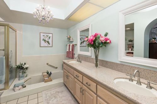 48127 Calle Seranas, La Quinta CA  92253-2205 exterior