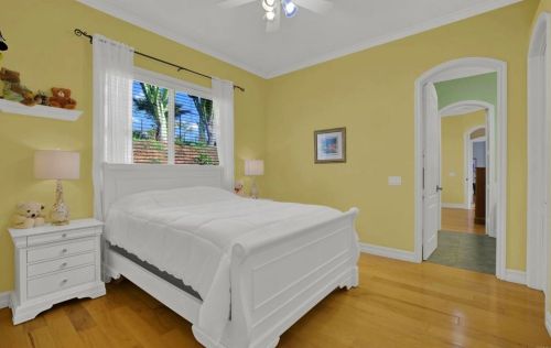 30419 Canyon Estates Rd, Vista CA  92084-1043 exterior