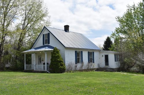 245 Muntz St, Fairfax, OH 45133-1512