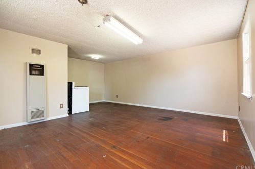 7862 Kingbee St, Downey CA  90242-3420 exterior