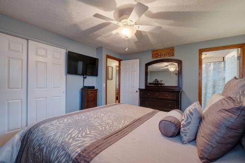 212 Edgefield Blvd, Marion OH 43302-5801 exterior