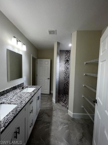 2719 21st St, Lehigh Acres, FL