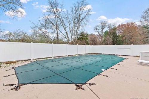 358 Roode Rd, Norwich, CT 06351-1426