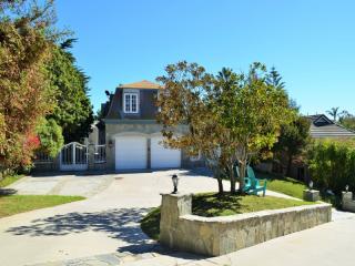 30340 Morning View Dr, Malibu, CA 90265-3619