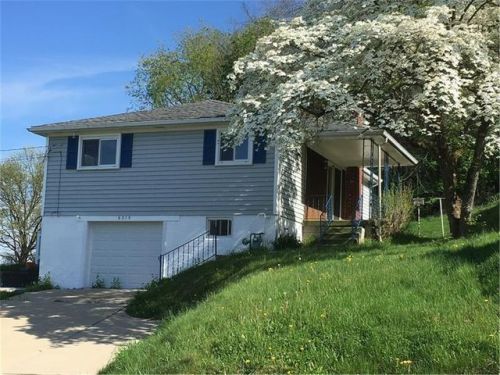 6315 Jack St, Finleyville, PA 15332-1049