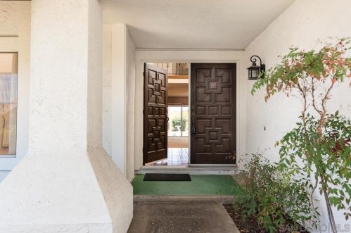 1201 Rippey St, El Cajon CA  92020-1741 exterior