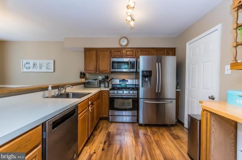 464 Sterling Ct, Southampton PA  18966-2776 exterior