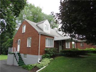 204 Mohawk Dr, Mckeesport, PA 15135-3124