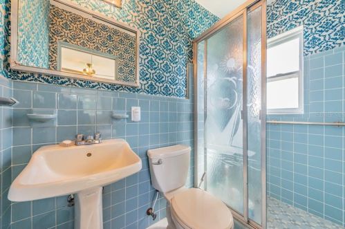 781 58th Ave, Saint Petersburg FL  33703-1601 exterior