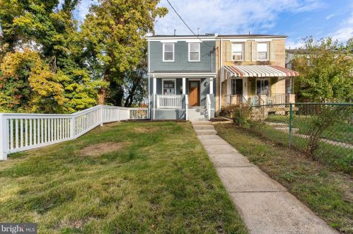 557 47th St, Washington, DC 20019-4760