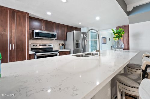 13229 8th Ave, Phoenix AZ  85029-1808 exterior