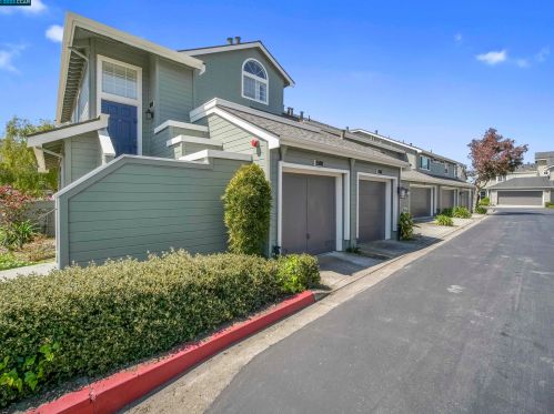 1507 Foxhollow Ln, Daly City, CA 94014-3453