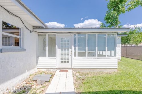 2487 3 Ave, Alford FL  32420-6847 exterior