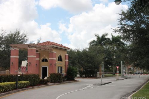 14380 11th St, Hollywood, FL 33027-6148