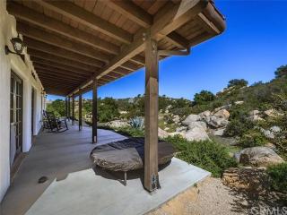 42095 Lorraine Cir, Murrieta, CA 92562-8746