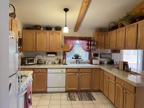 337 Nightingale Ave, Lake Nacimiento CA  93446-4012 exterior