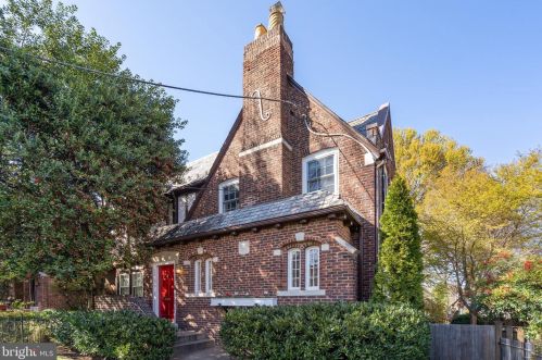 3625 Van Ness St, Washington, DC 20008-3130