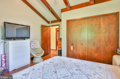 2327 Contest Ln, Haymarket VA  20169-1209 exterior