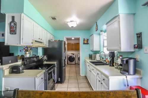 5824 Sea Breeze Ln, Fort Worth TX  76135-2068 exterior