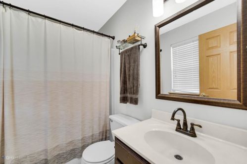 418 Killarney Ln, Valpo IN  46385-5423 exterior