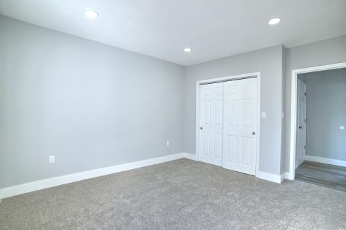 330 Marion St, Mishawaka IN  46545-6512 exterior