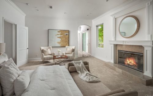 3413 Dove Holw Rd, Encinitas CA 92024-7247 exterior