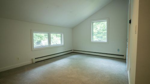 1044 Plain Rd, Hinsdale NH  03451-2150 exterior