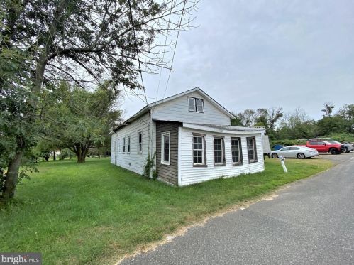 84 Riverview Ave, West Deptford NJ  08066-2248 exterior