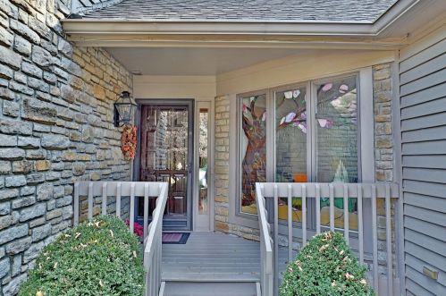 101 Bentwood Ct, Cincinnati, OH 45241-3275
