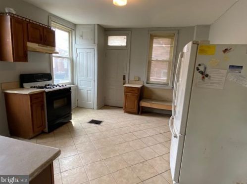 2400 Reel St, Harrisburg PA  17110-1923 exterior