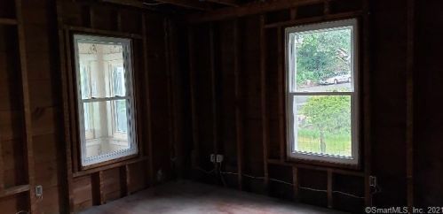 197 Vauxhall St, United States Coast Guard Ac CT  06320-3823 exterior