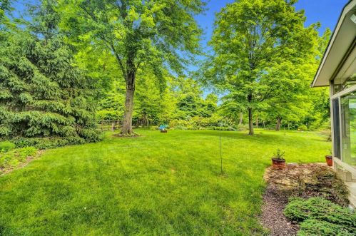 1586 Creekside Rd, Amelia, OH 45102-1794