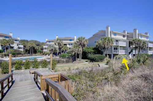 2 Seagrove Ln, Isle Of Palms, SC 29451-2804