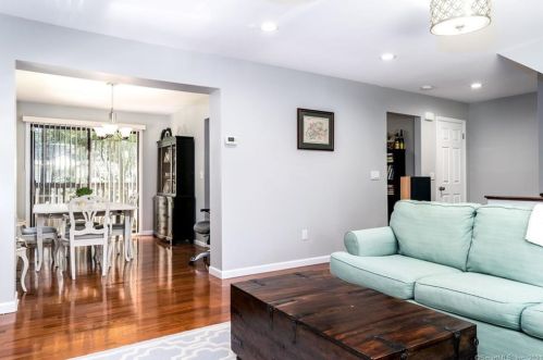 422 Courtland Ave, Stamford, CT 06906-1803