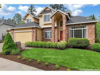 17051 Cobblestone Dr, Sherwood, OR 97140-8203